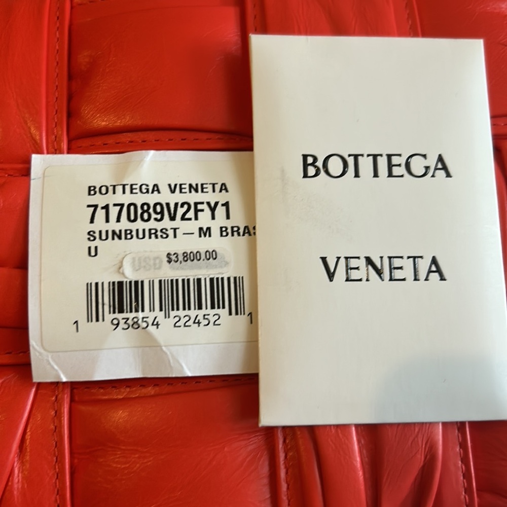 Bottega Veneta - Picture 2 of 6